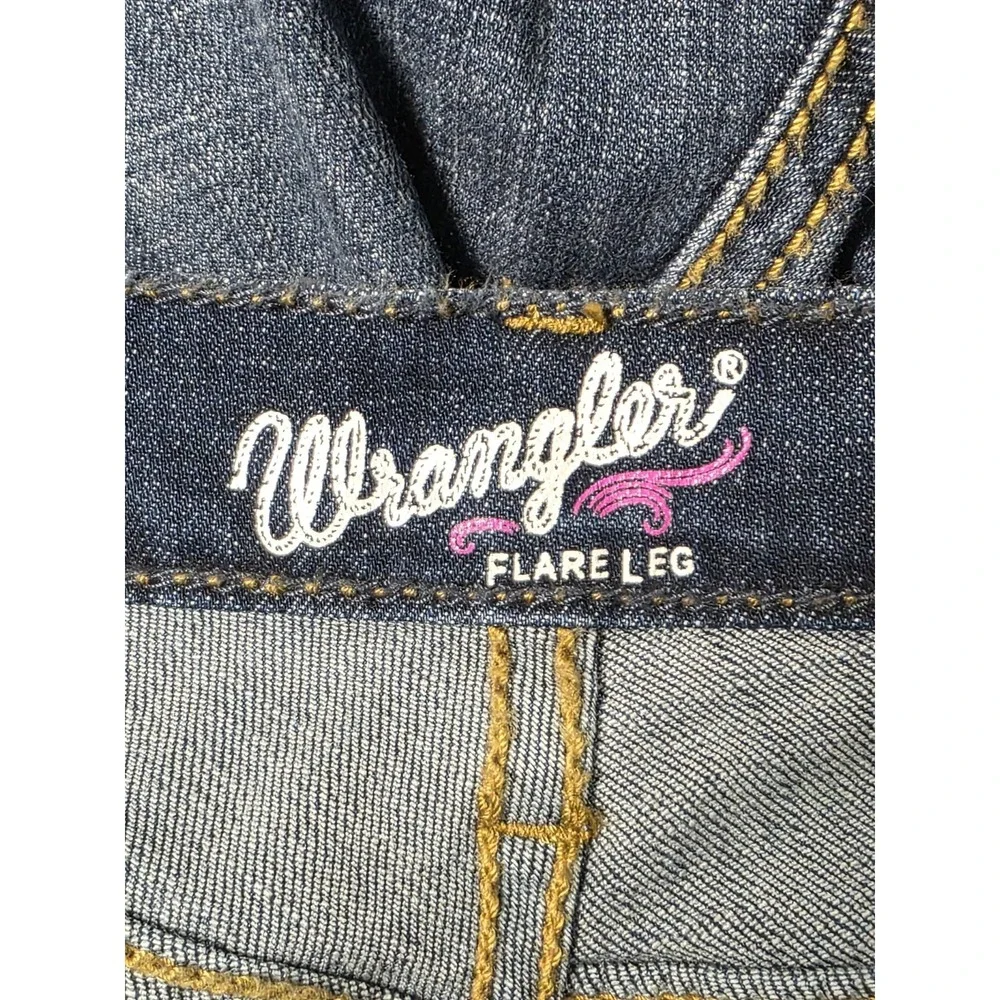 Wrangler Womens Size 7 Embroidered Flare Leg Jeans Cowgirl Western